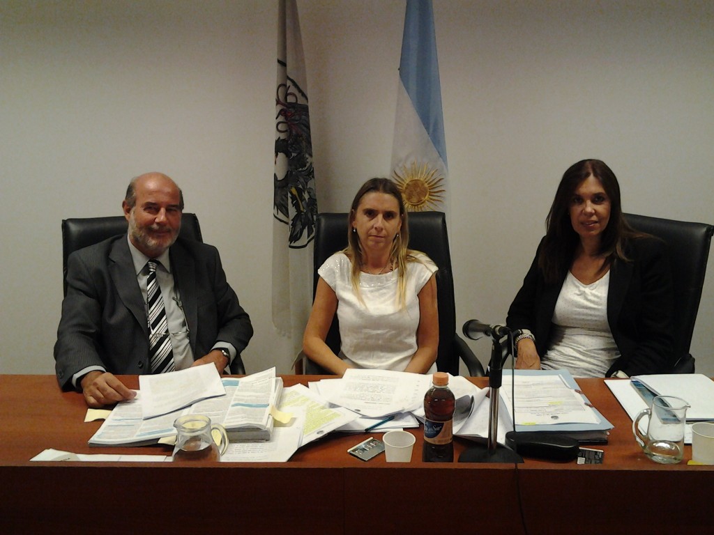 Tribunal Colegiado Molina, Endre, Alvaro
